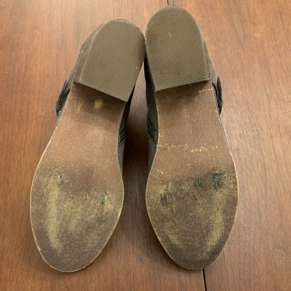 Susina Grey Suede Ankle Booties - size 9 - Picture 3 of 4